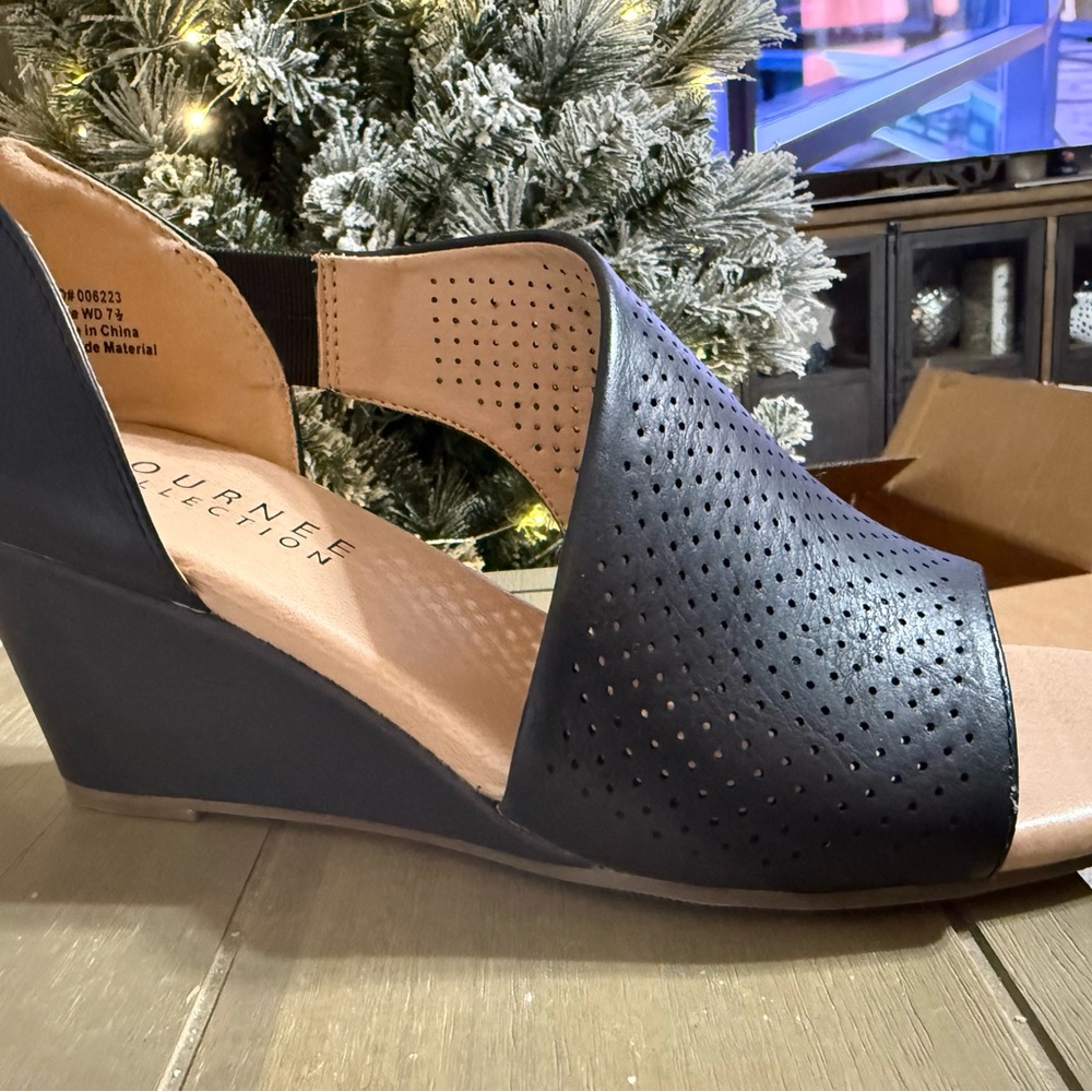 Journee Collection Black Perforated Wedges